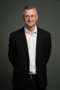  Darren Farr